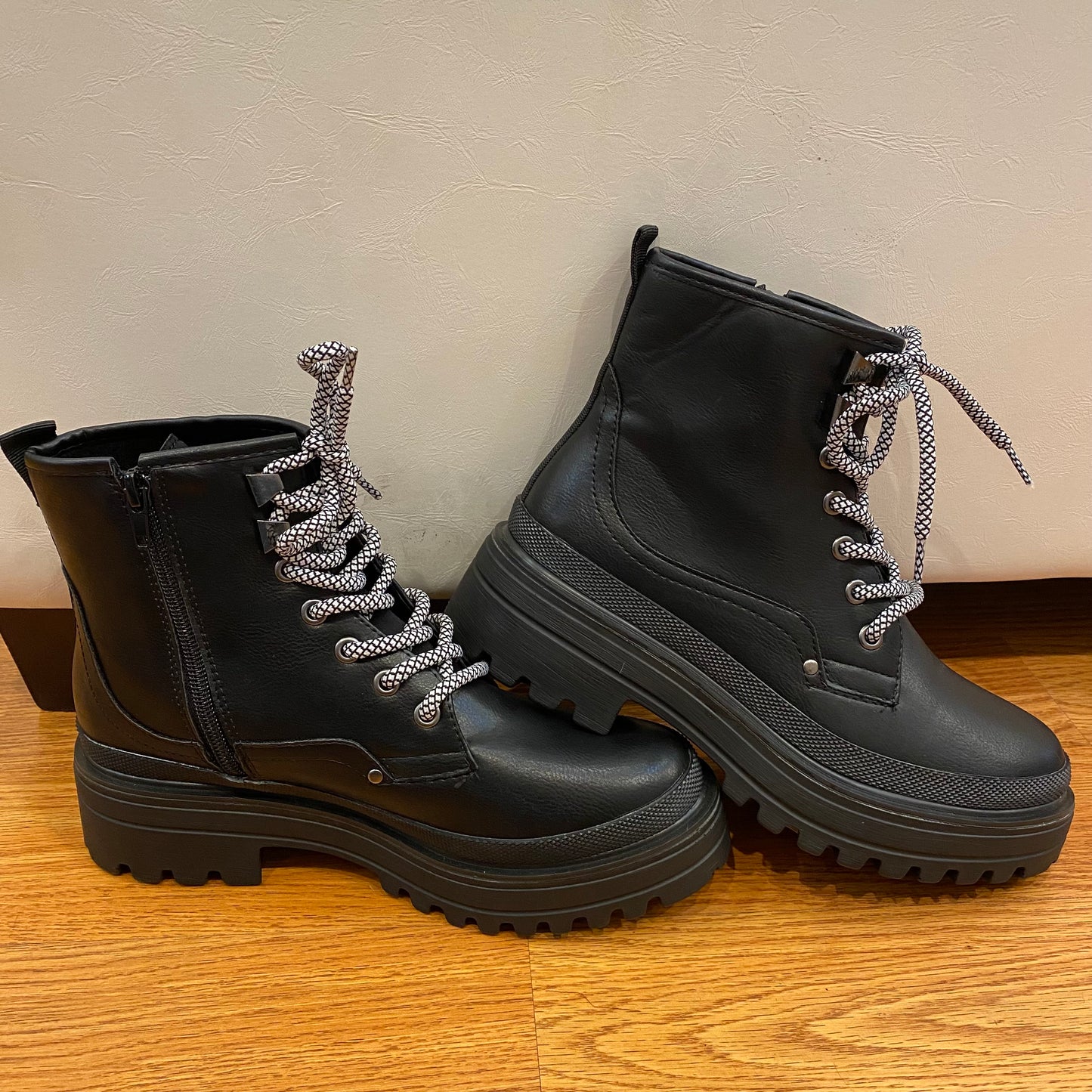 Ymelda Combat Boot - Black - Size 7.5